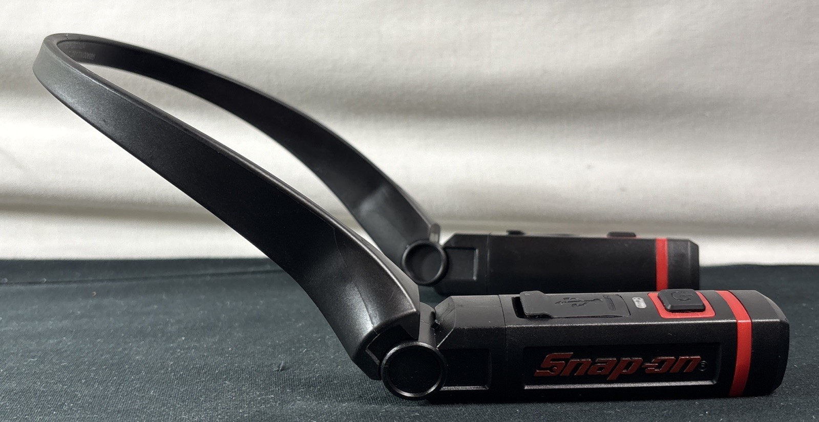 Snap-On Tools Neck Light Rechargeable LED Head Light Flashlight Black ECHDD012A
