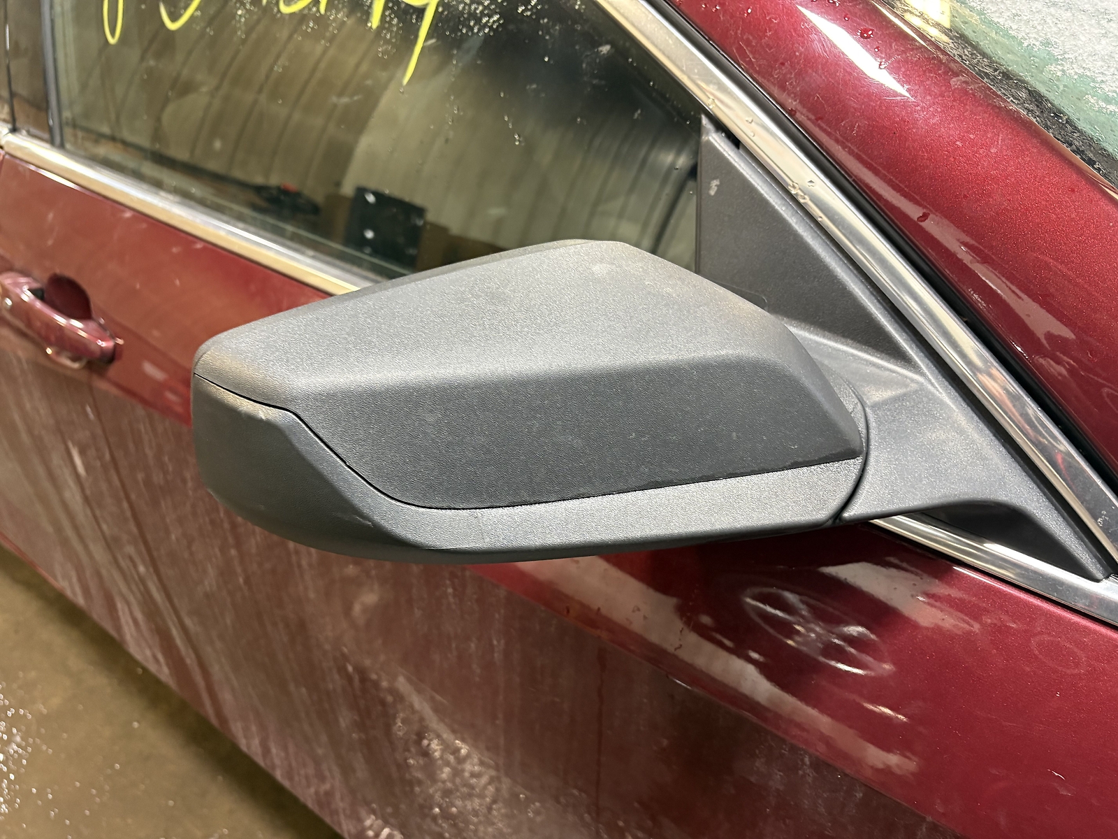 Used Front Right Door Assembly Front fits: 2016 Chevrolet Malibu VIN Z 4th digit