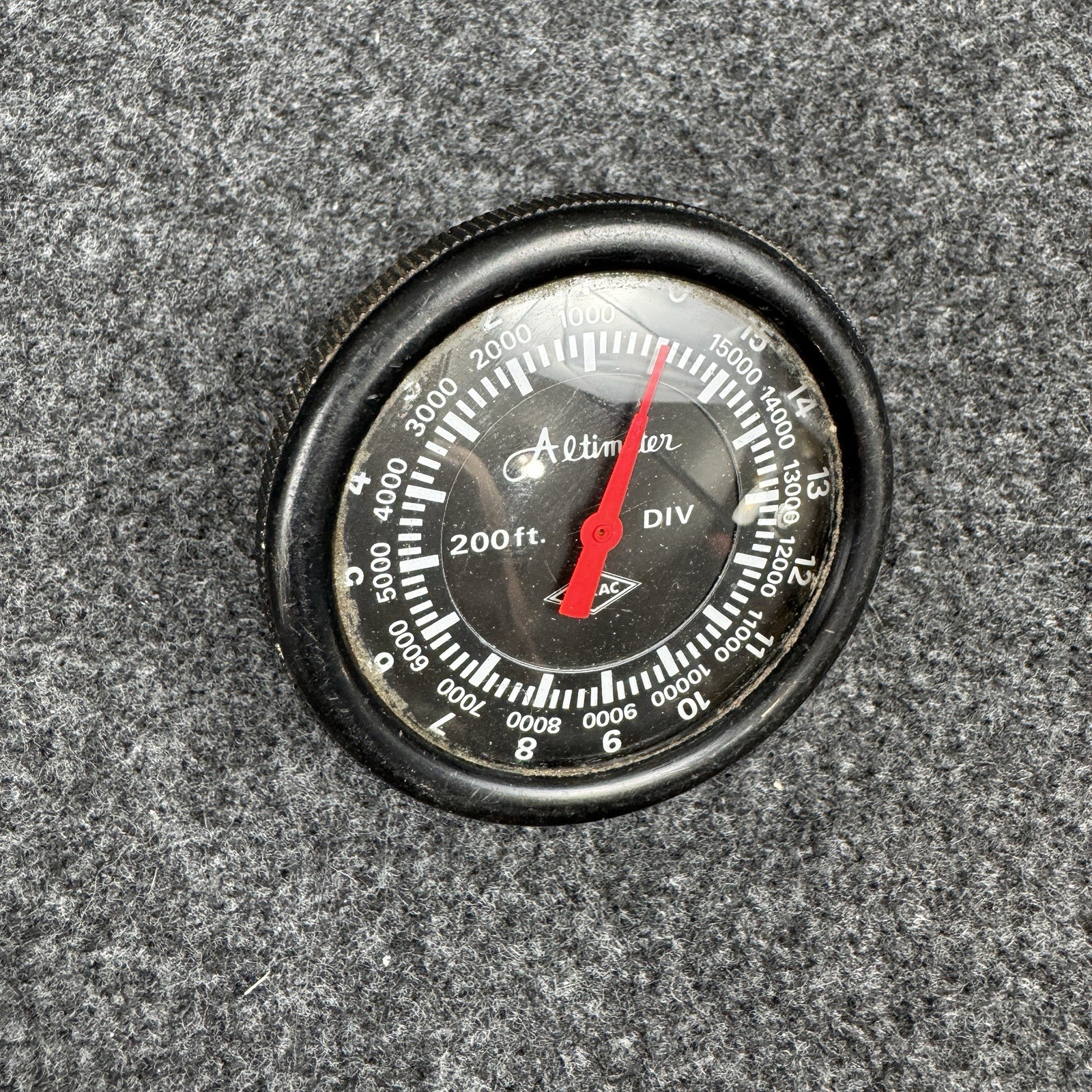 Vintage CARAC Automobile Altimeter 15000 Japan 200 ft – Untested As Is