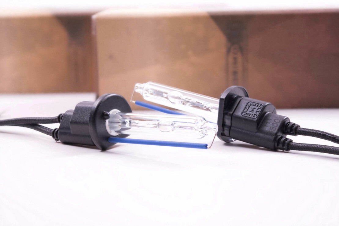 Morimoto XB H1 4000K HID Bulb ( one pair ) OEM HID Warm White
