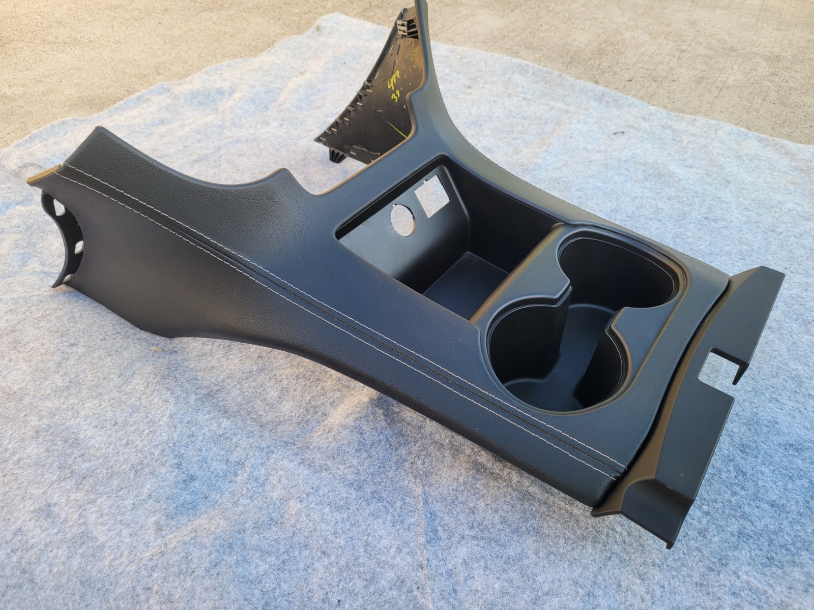 2015 – 2020 SUBURBAN / TAHOE / YUKON OEM Black CENTER CONSOLE CUP HOLDER