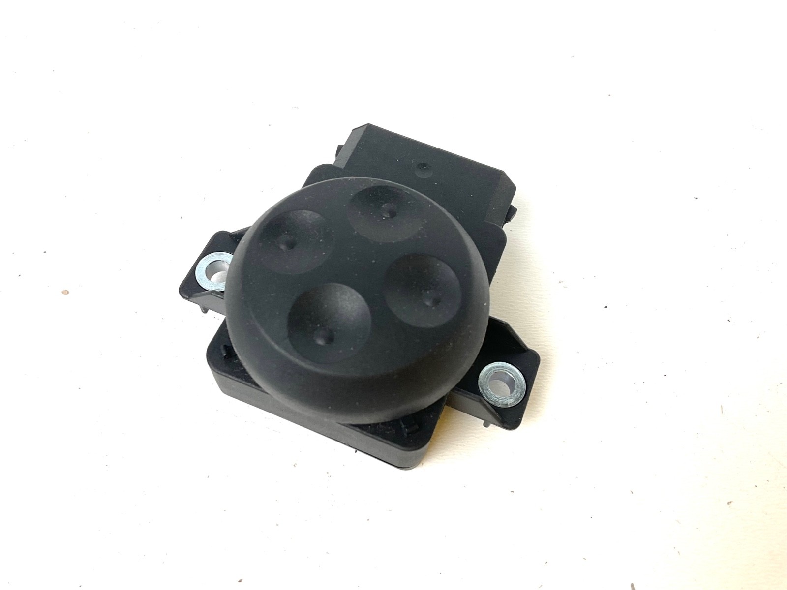 2015 – 2018 AUDI Q3 FRONT LEFT DRIVER SEAT LUMBAR SUPPORT CONTROL SWITCH OEM