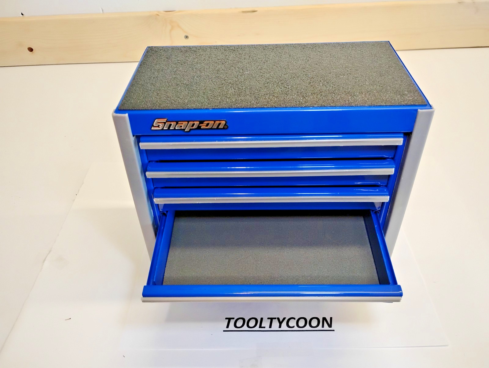 Snap-on Tools NEW ROYAL BLUE Desktop Micro Roll Cab KMC922APCN