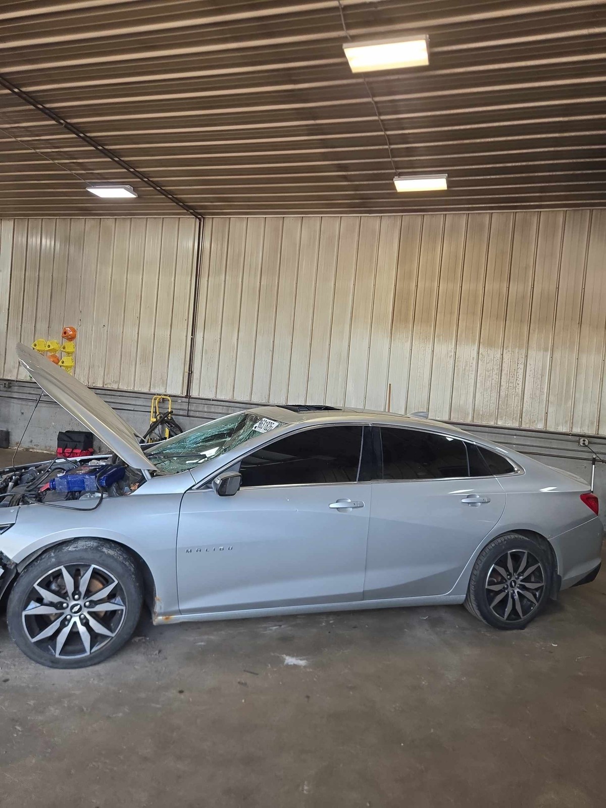 Used Front Left Door Assembly Front fits: 2016 Chevrolet Malibu VIN Z 4th digit