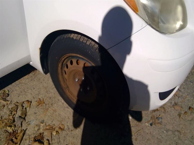 Passenger Lower Control Arm Front Hatchback Fits 06-19 Yaris 3595409