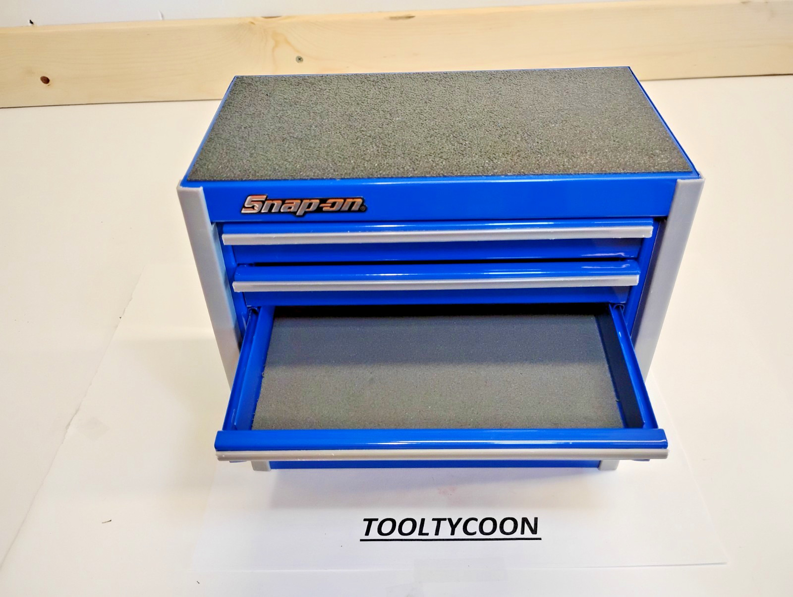 Snap-on Tools NEW ROYAL BLUE Desktop Micro Roll Cab KMC922APCN