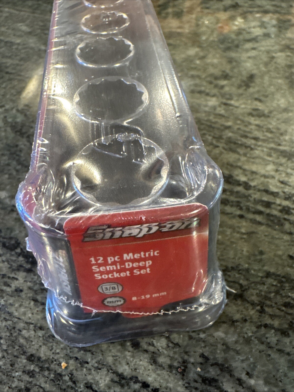 Snap On 212fmsya 12 pc 3/8” drive 12 pt aerospace socket set 8-19mm sealed