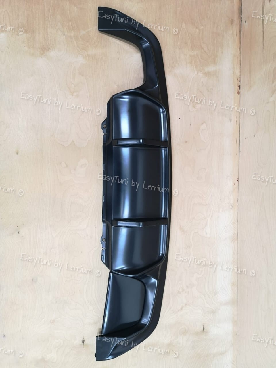 BMW E60 BMW E61 rear diffuser for m tech m sport bumpers abs plastic ( NON M5 )