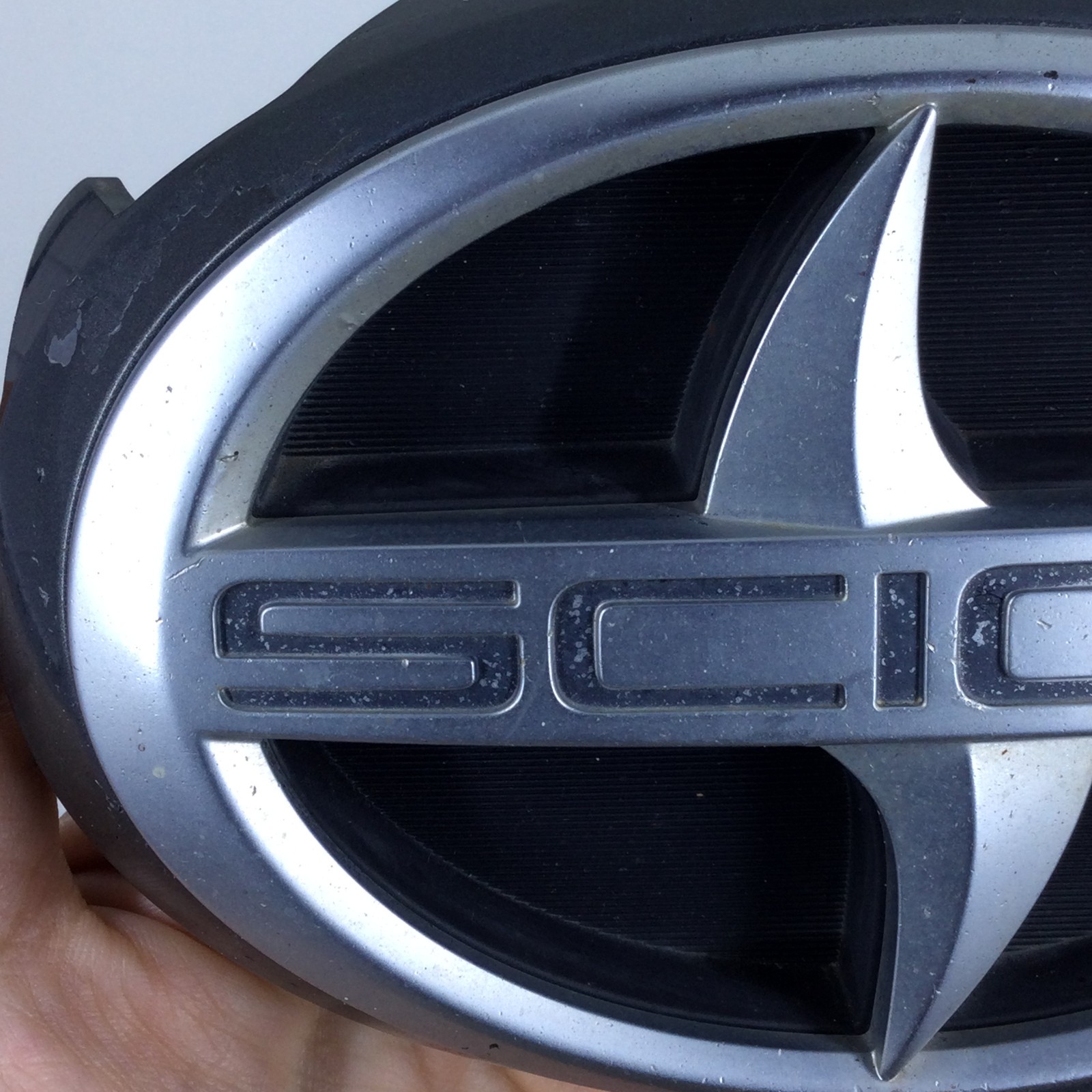 2004-2006 Scion xB Front Emblem Assembly OEM 75312-52040 75301-52040