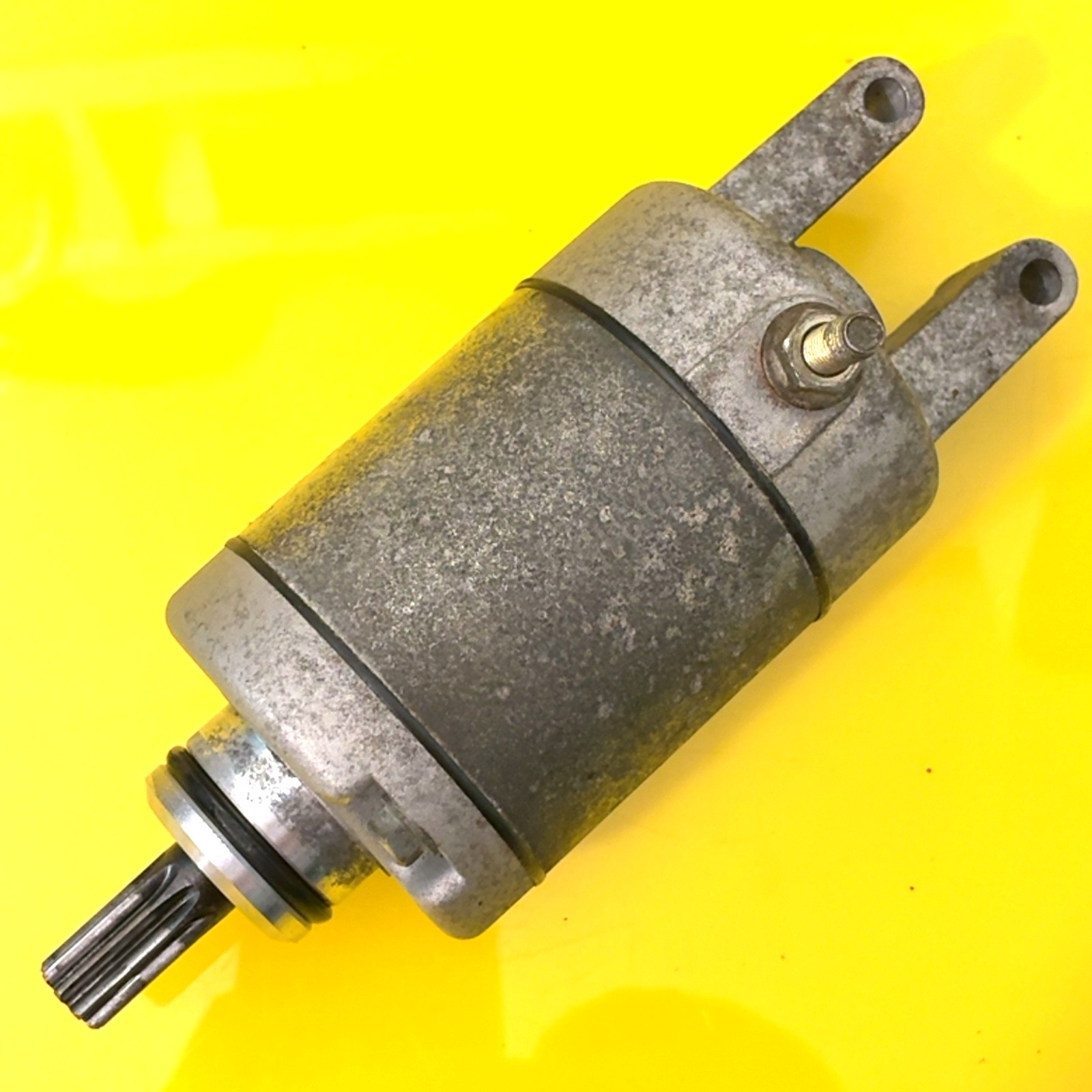 99-05 YAMAHA YZF R6 OEM ENGINE STARTING STARTER MOTOR -DC 12V GENUINE STOCK