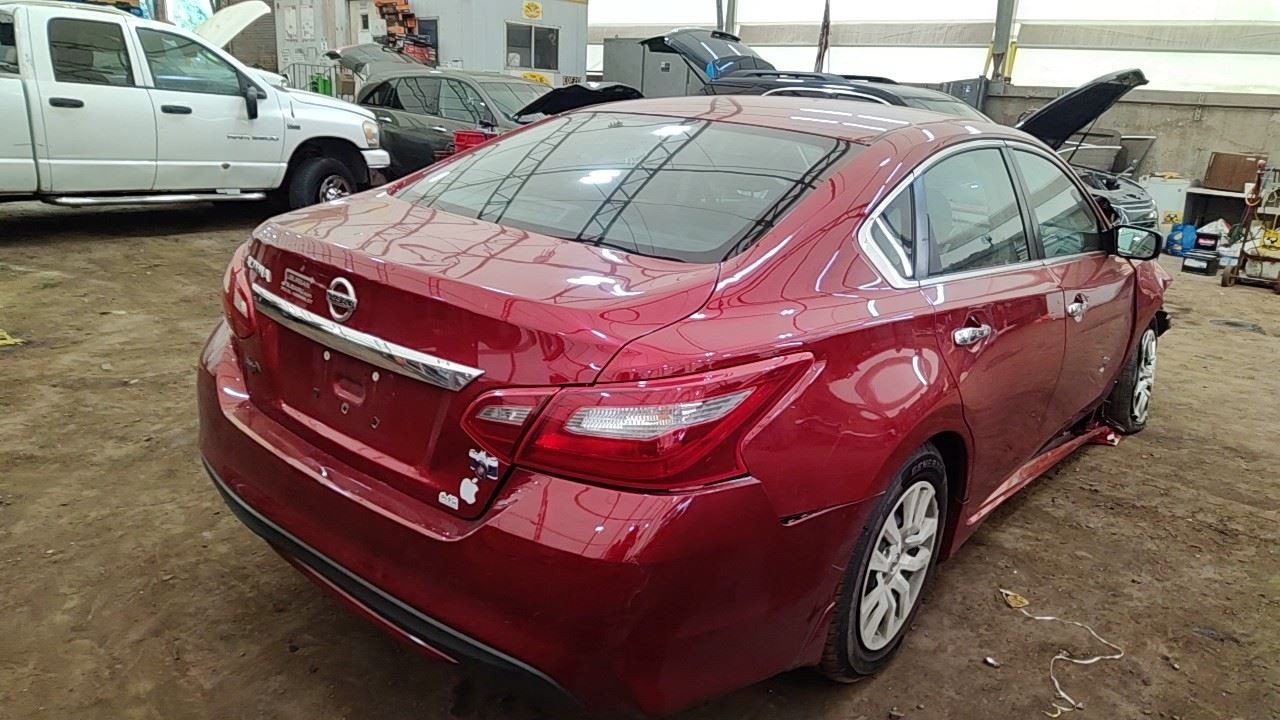 (LOCAL PICKUP ONLY) Passenger Right Quarter Glass Sedan Fits 13-18 ALTIMA 722621