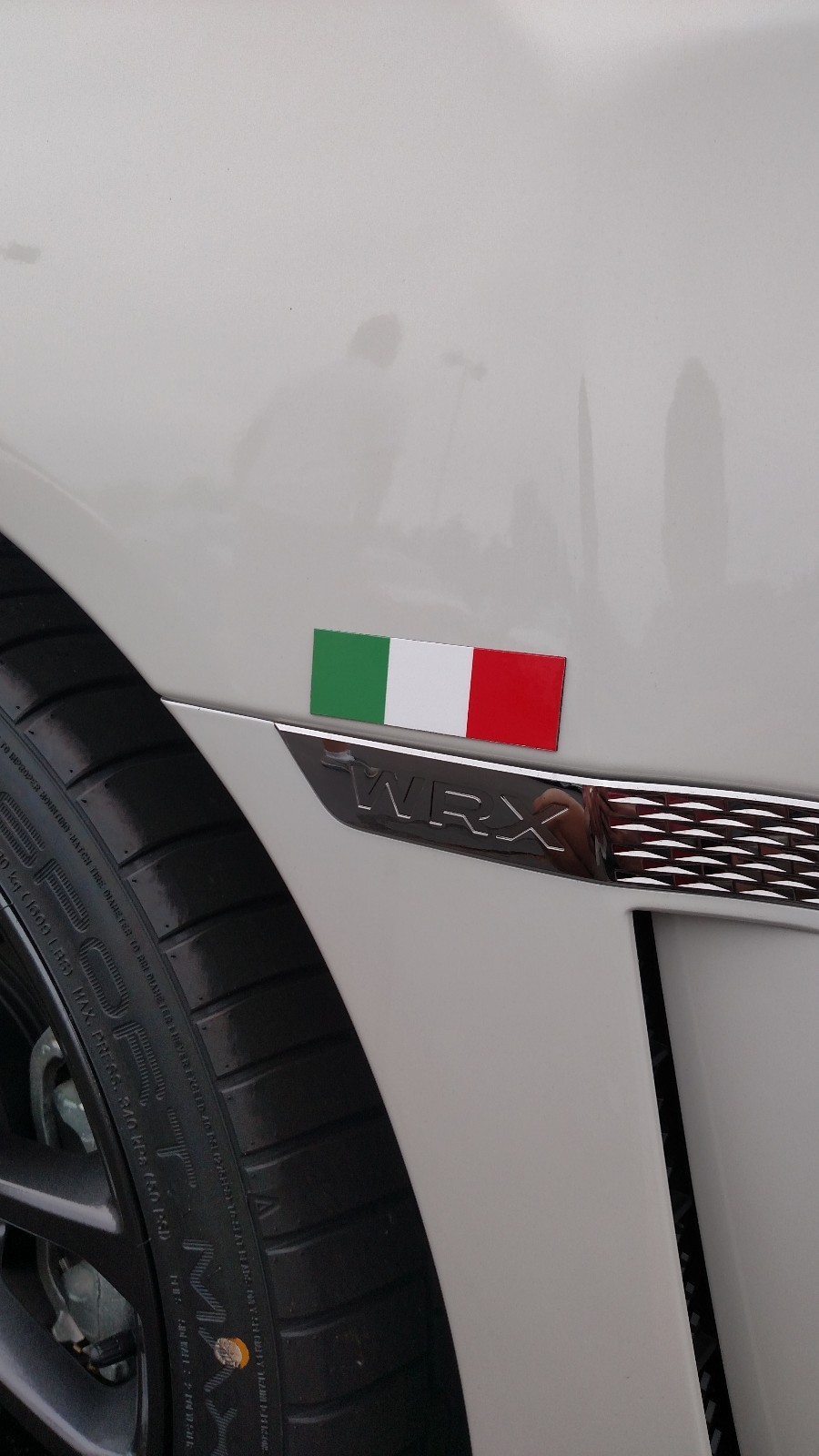 Magnetic Italian Flag Auto Accessory Italy Emblem Made in U.S.A New Qty 1