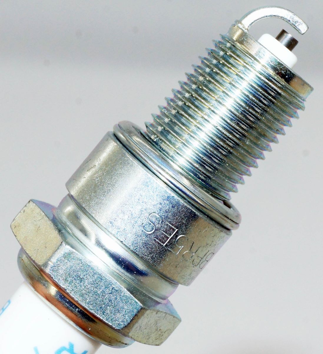 Set of 4 NGK Spark Plugs 7734 with Removable Tip BPR5ES