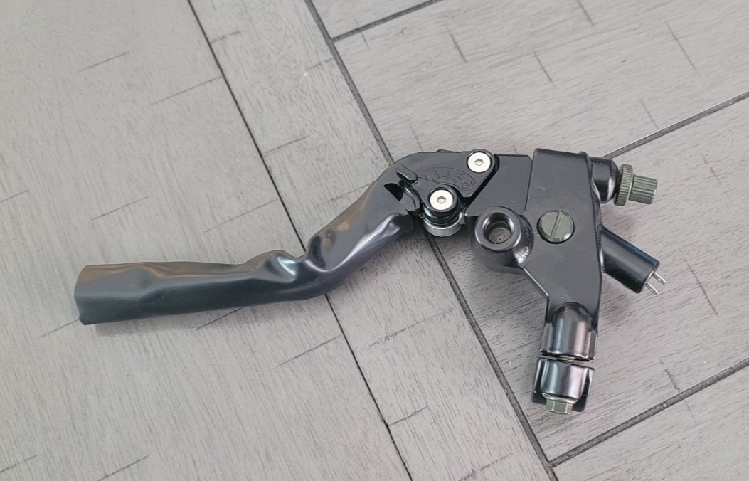 Universal Motorcycle 7/8″ 22 mm Handle Bar Clutch Lever CNC left Side Cafe