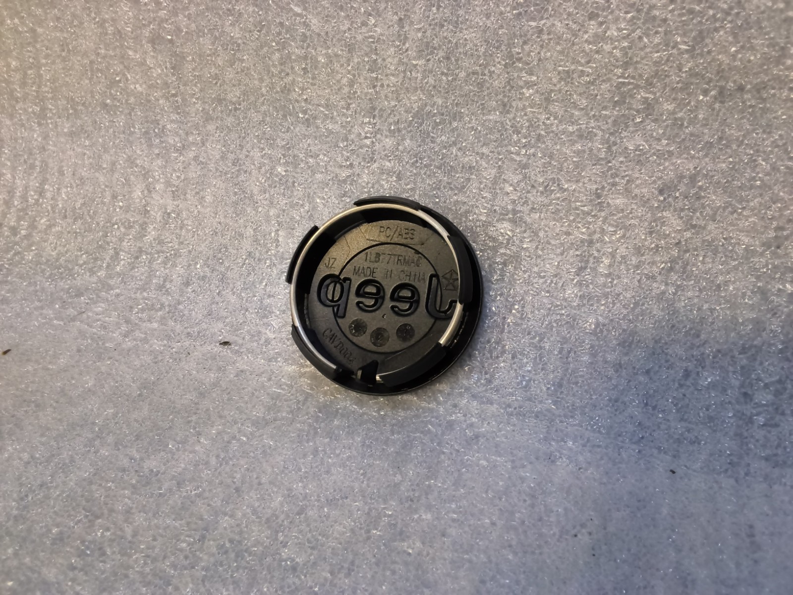Factory MOPAR OEM Jeep 2.5″ Matte Black Center Cap – 1LB77TRMAC/1LB77RXFAC