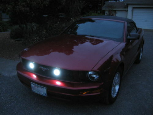 10,000K Blue LED Driving Light Fog Lamp Kit for Ford Mustang Grill ( all years )