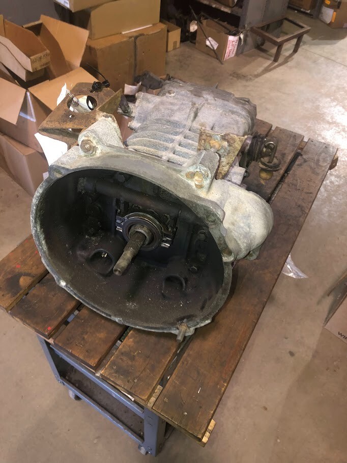 VW Vanagon manual Transmission guaranteed 6 months # 091 301 211C
