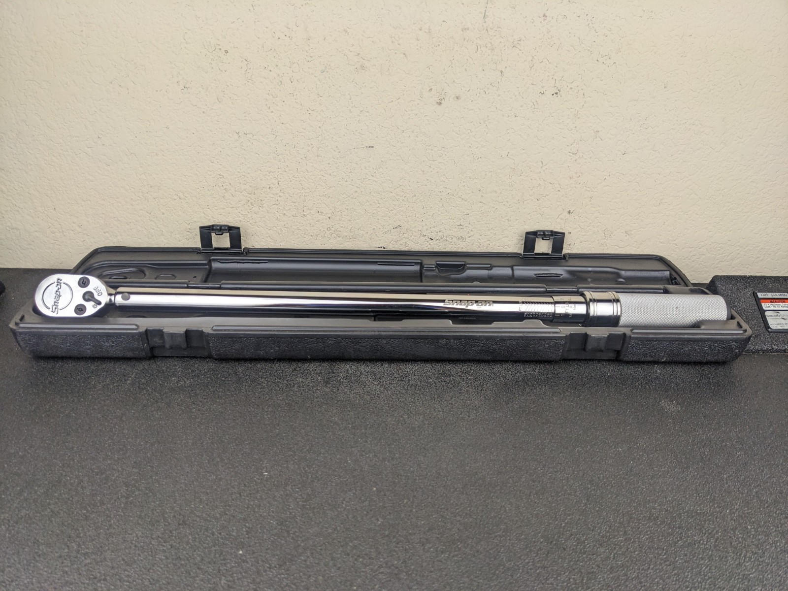 #bo124 Snap On QD3R250A 1/2″ Drive Adjustable Click Torque Wrench 50-250Ft Lbs