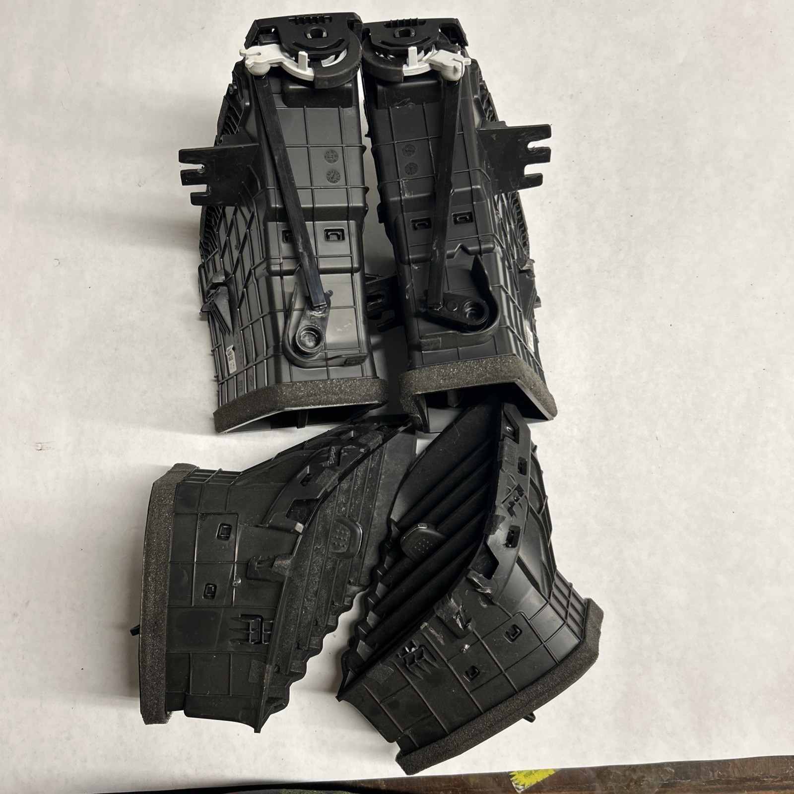 2017-2022 CHEVROLET TRAX DRIVER AND PASSENGER SIDE DASH VENTS FOUR PIECES