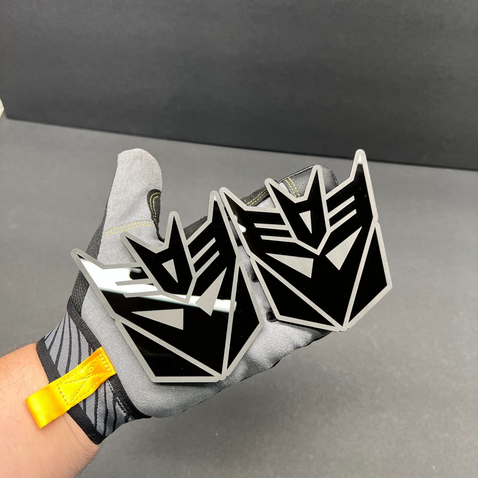 2x Decepticon Transformer Mask ENGRAVED Car Fender Badge Emblem MULTICOLOR Decal