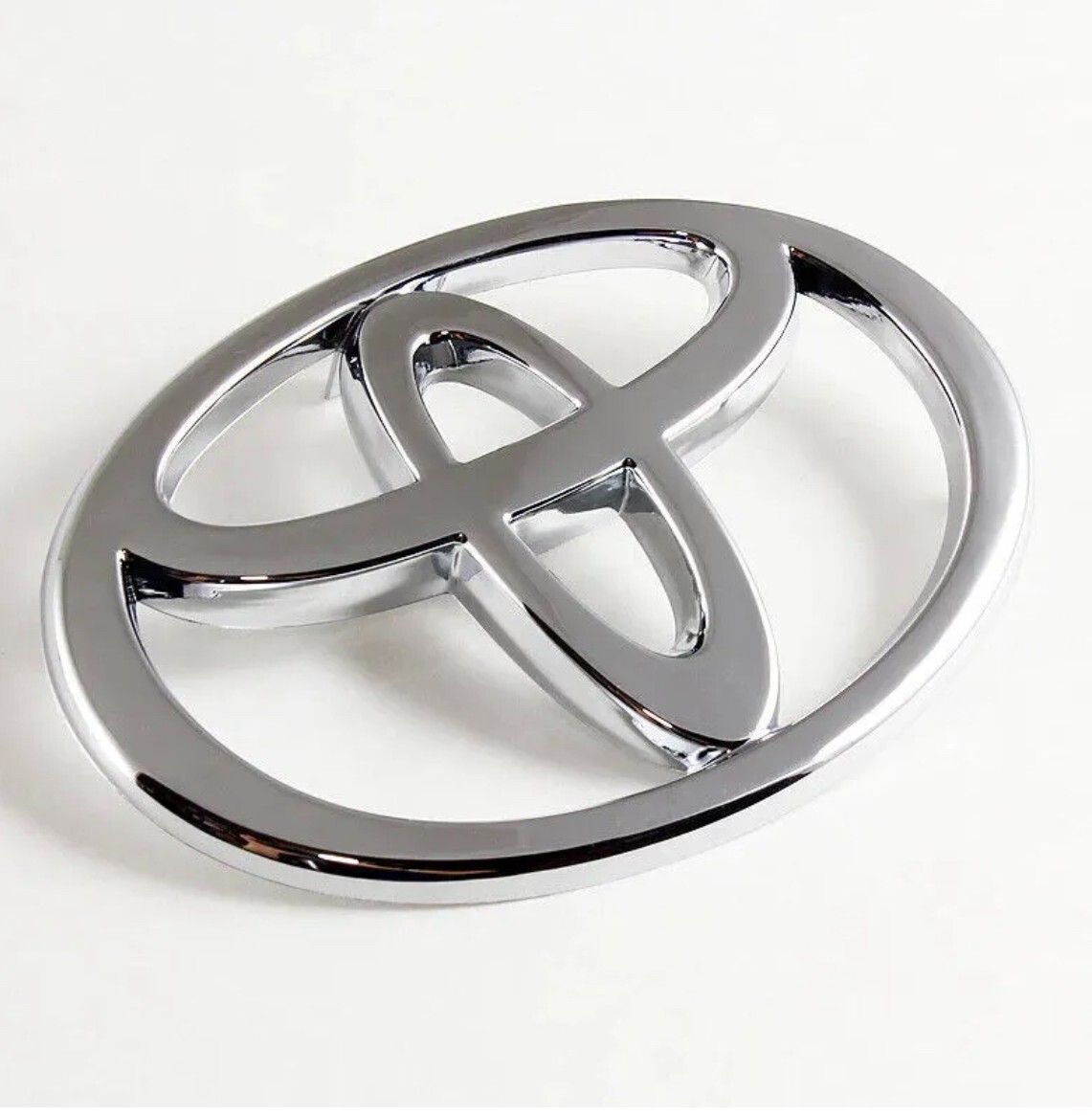 8-12 Toyota RAV4 Front Grille Emblem 10-12 AVALON Grill 08-11 HIGHLANDER Logo