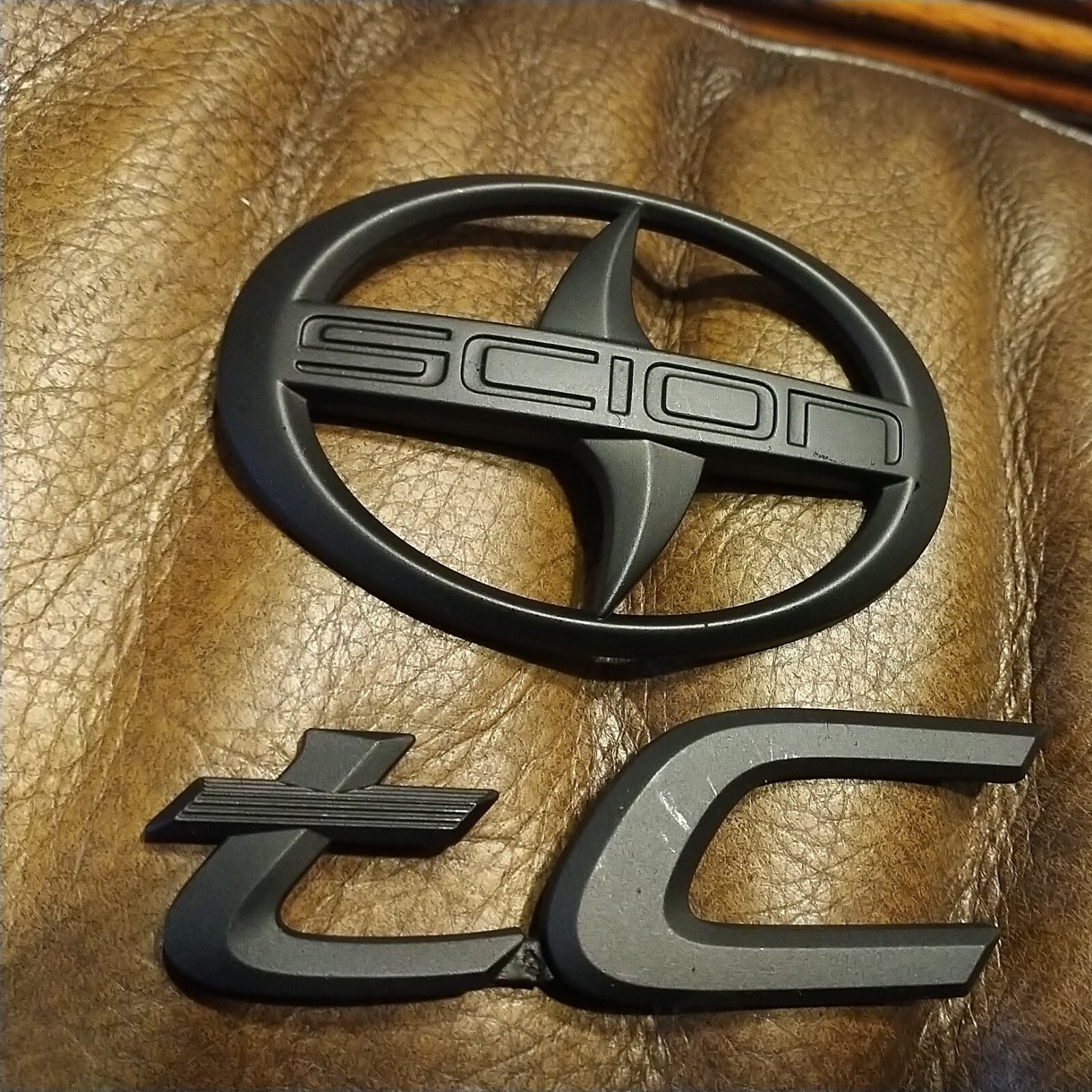 SCION tC BLACK EMBLEM WITH REAR LOGO