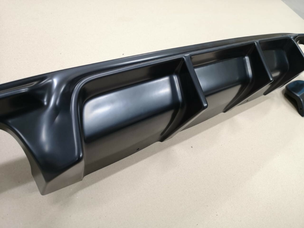 Wagon Touring BMW E39 M sport rear diffuser gloss abs plastic video review