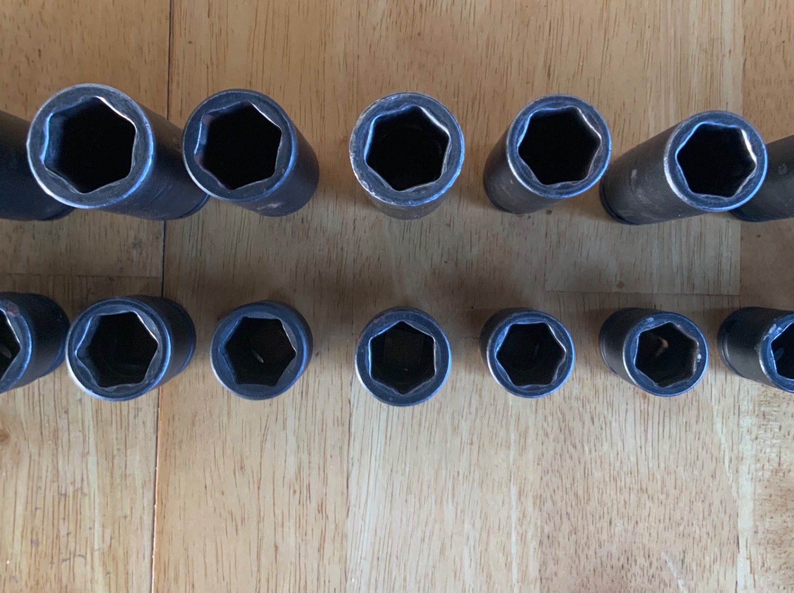 MAC TOOLS EXPERT E041641 30-PC. 6-PT. 1/2“ DRIVE METRIC IMPACT SOCKET SET – USED