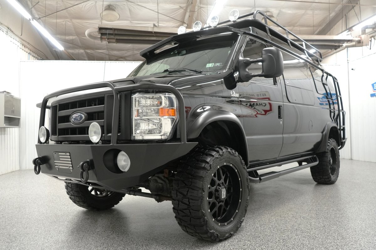 2013 Ford E-350 Super Duty