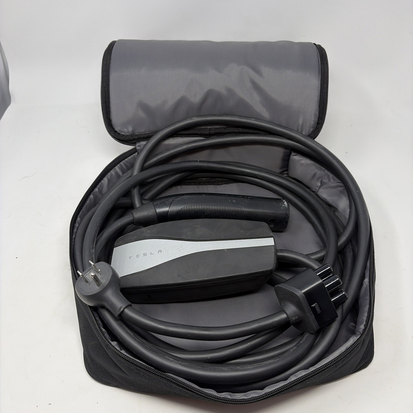 TESLA Oem Gen 2 Mobile Connector Bundle Charger Umc S3XY Kit 110V 1450 5-15