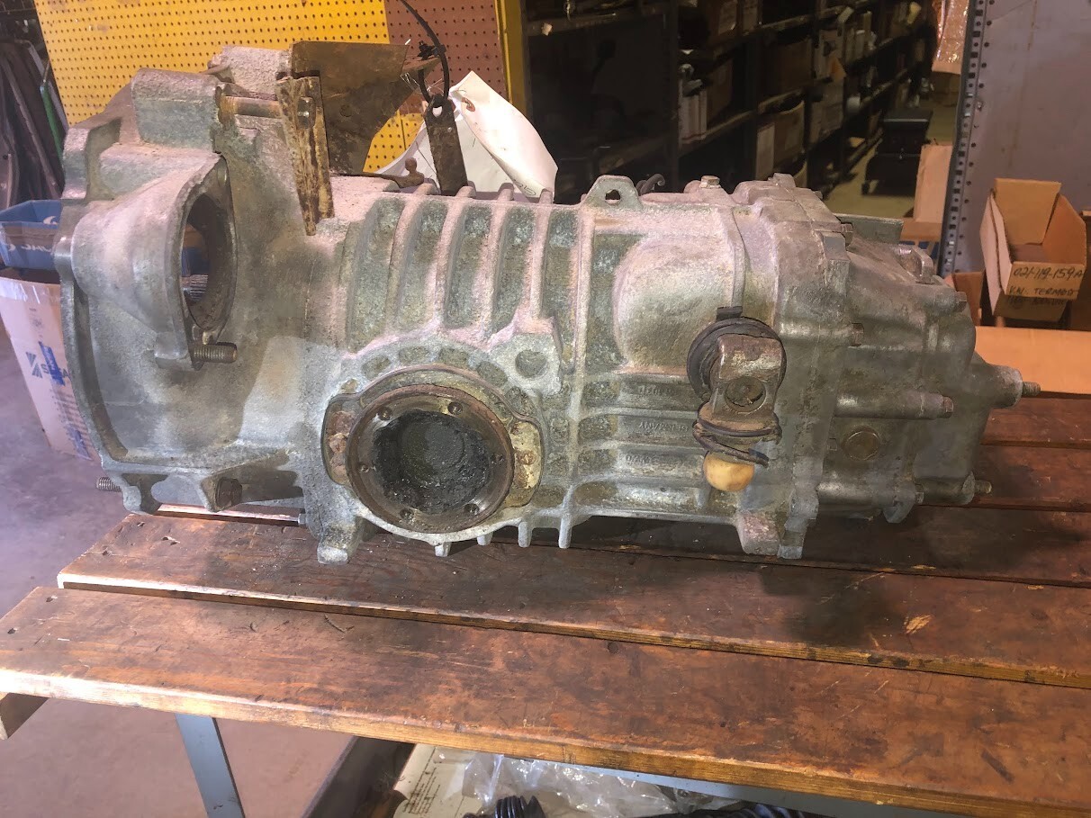 VW Vanagon manual Transmission guaranteed 6 months # 091 301 211C