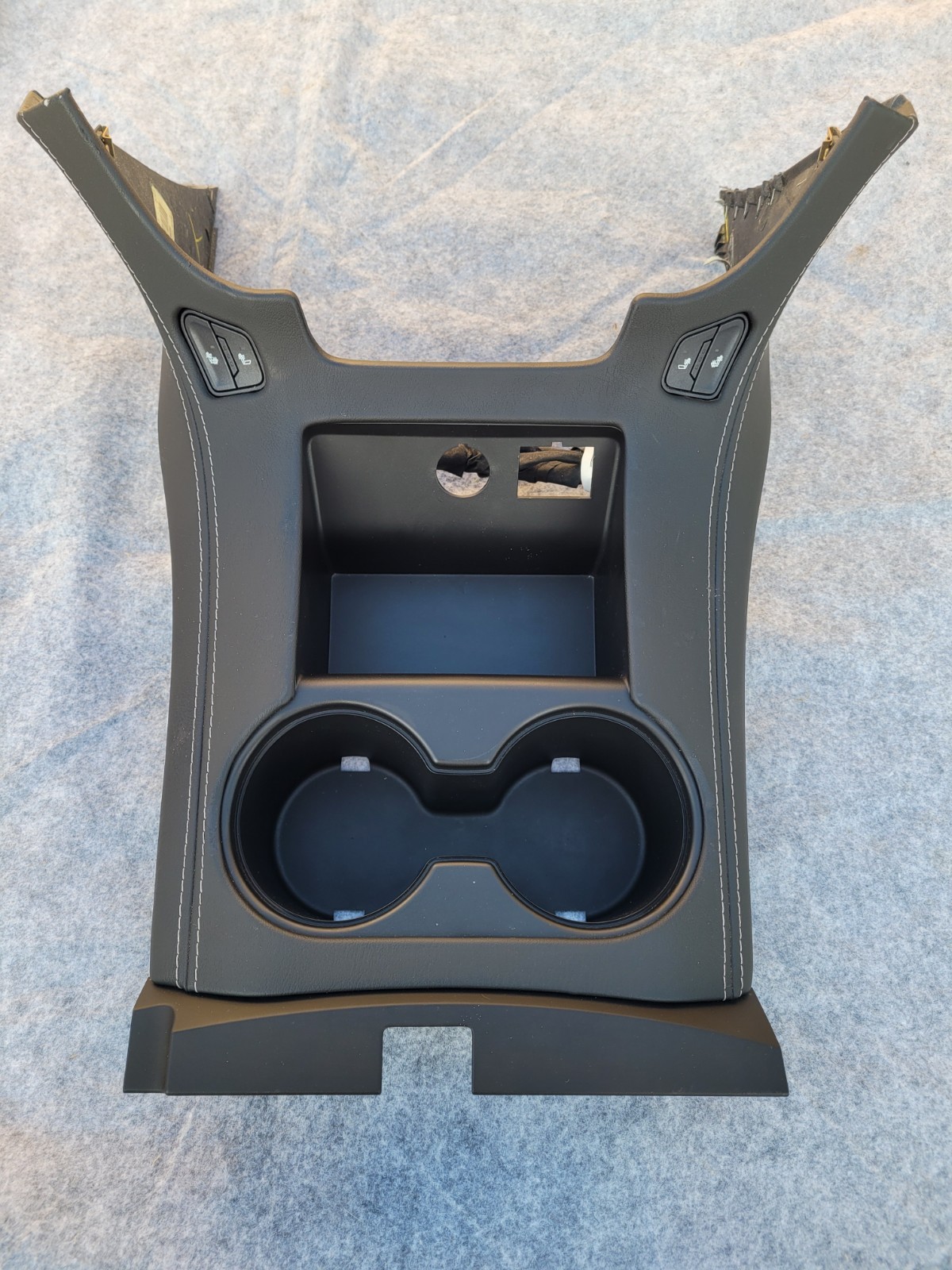 2015 – 2020 SUBURBAN / TAHOE / YUKON OEM Black CENTER CONSOLE CUP HOLDER