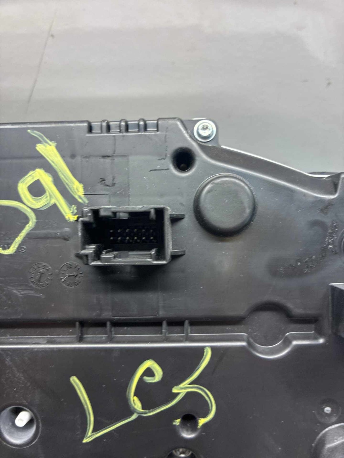 Speedometer FORD ESCAPE 15 16