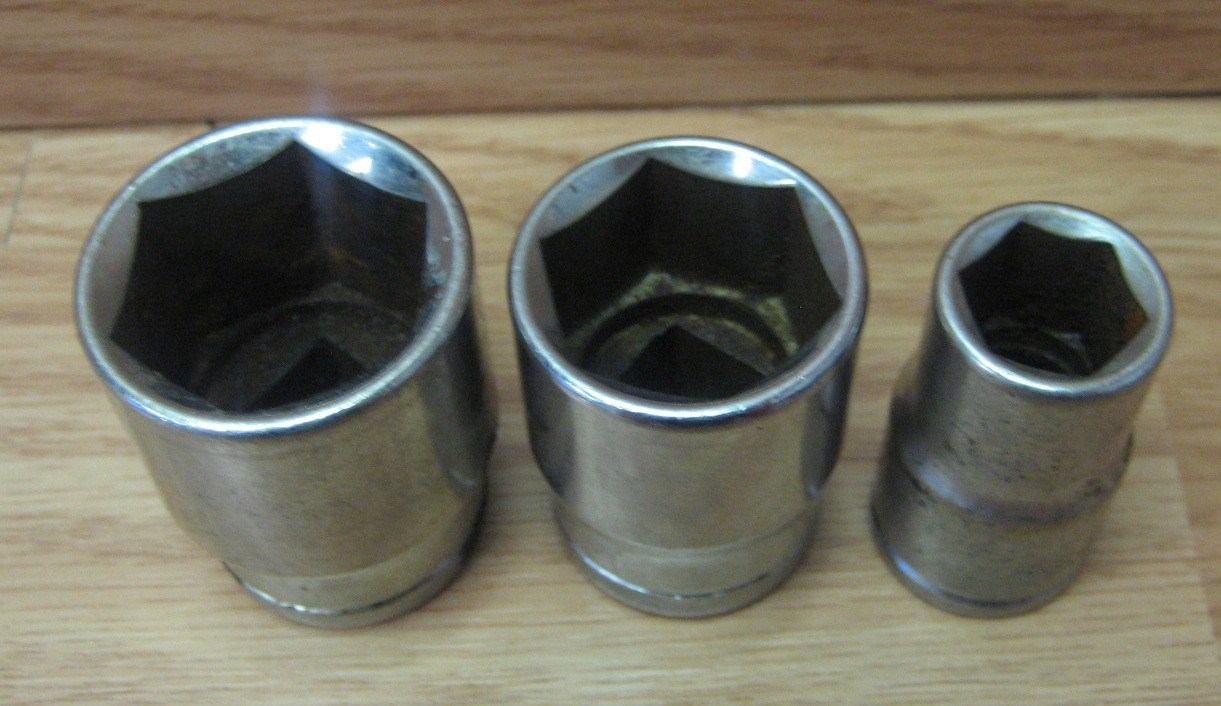Lot of 3 Unbranded/Generic 6 Point 23mm 21mm 13mm 1/2″ Drive Socket Set Only