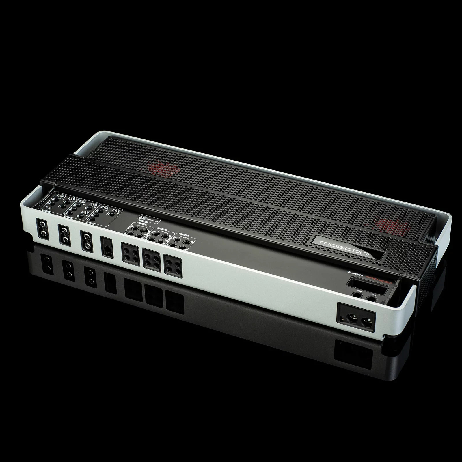 Mosconi PRO 5 | 30 5-Ch Class AB Amplifier 2x150w + 2x290w + 1030w RMS Gladen