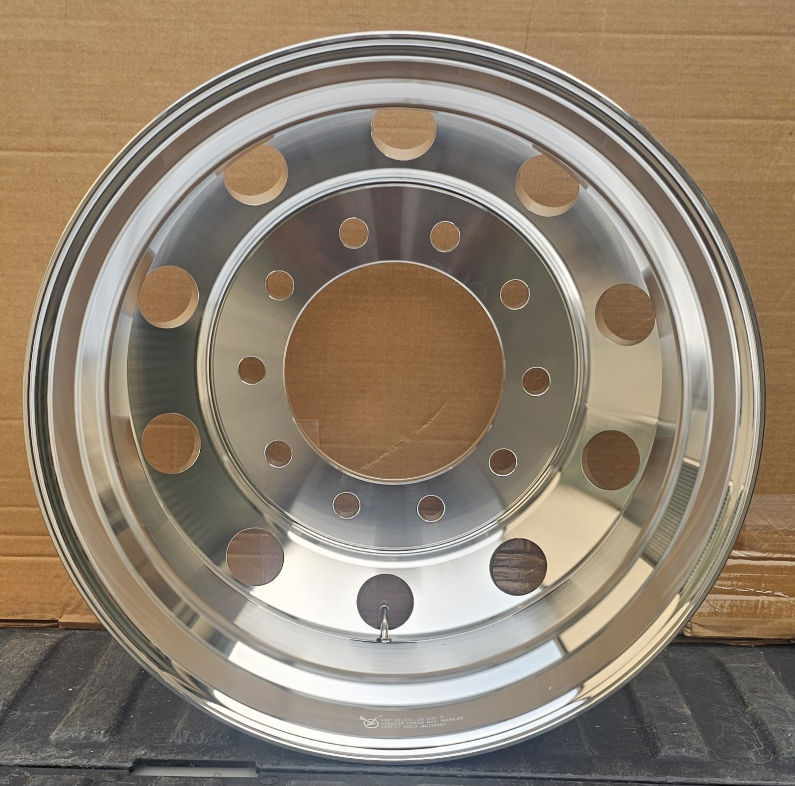 FortPro 22.5×8.25 Alcoa Style Forged Aluminum Wheel Hub Piloted 10×285 F286440