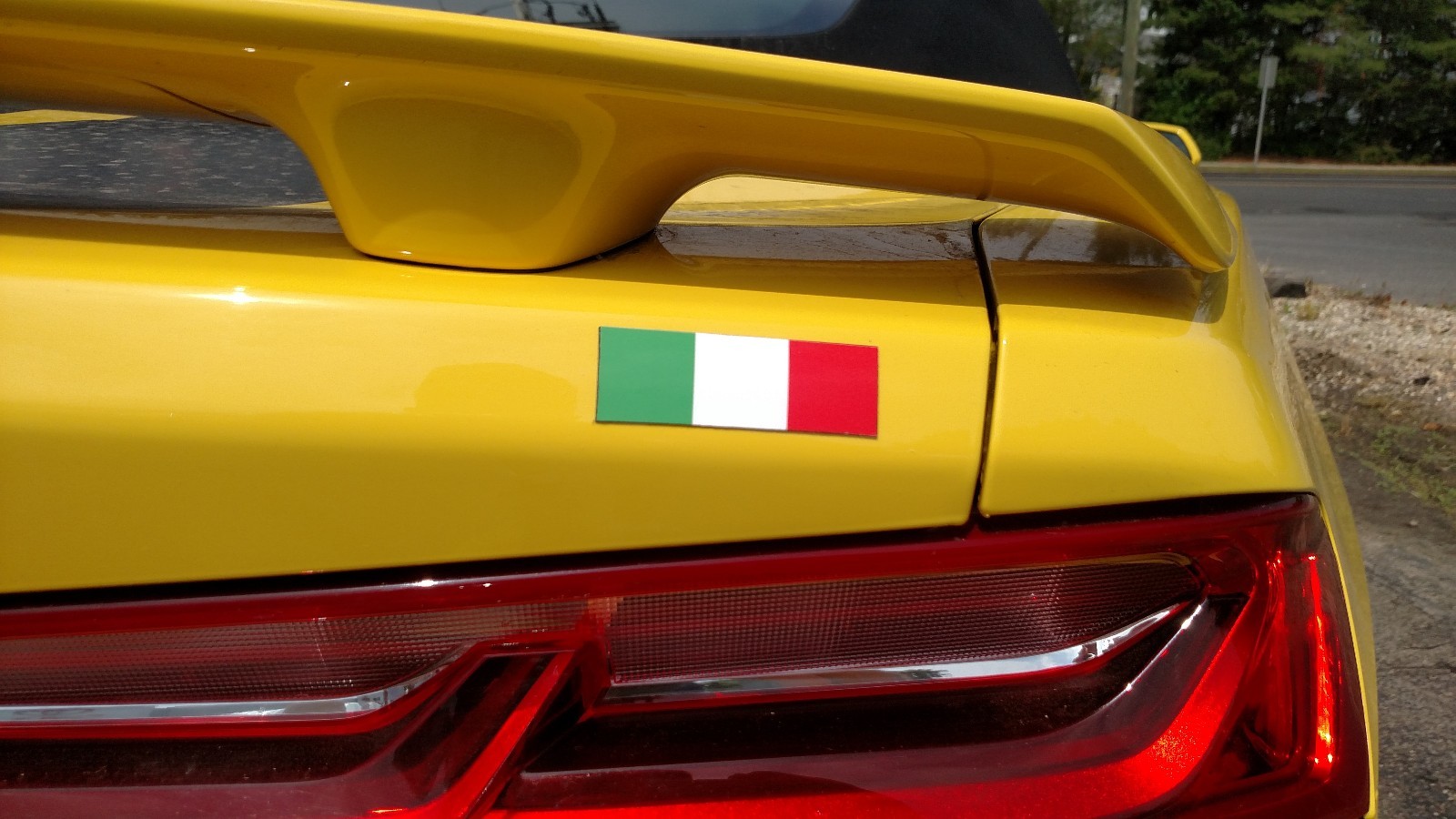 Magnetic Italian Flag Auto Accessory Italy Emblem Made in U.S.A New Qty 1