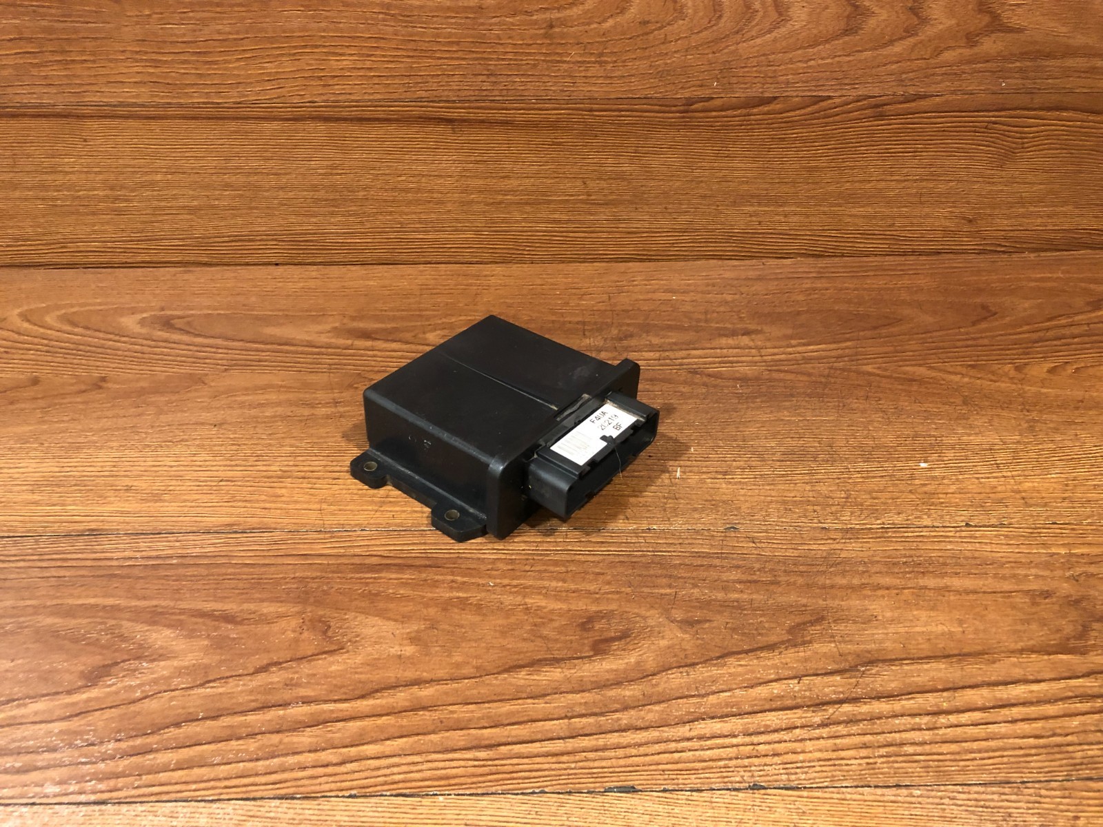 1994-1996 FORD ECONOLINE VAN E350 E250 4 WHEEL ABS BRAKE SRW CONTROL MODULE OEM