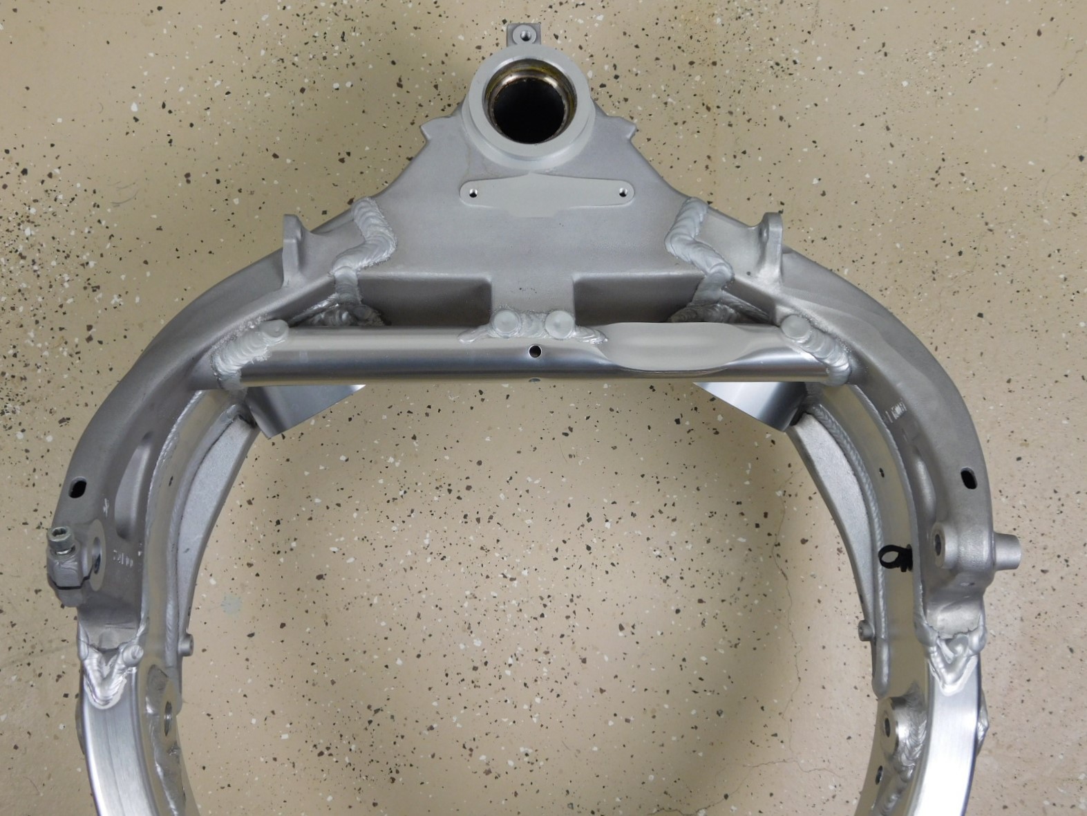 Main Frame ~ STRAIGHT Chassis! GOOD 2 GO! YES EZ Reg 99-07 Hayabusa GSX1300 Busa