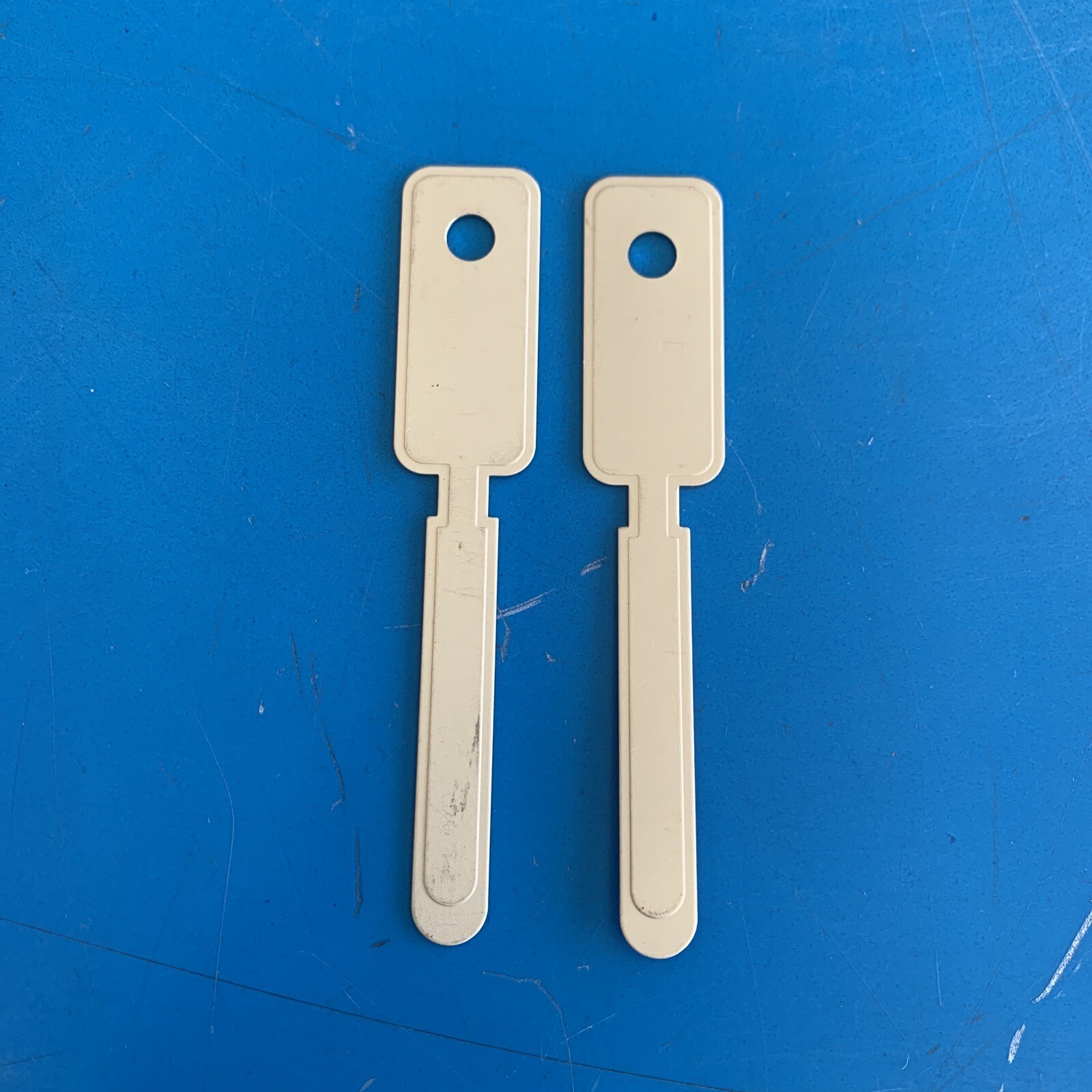 ALPINE SINGLE DIN RADIO REMOVAL KEYS TOOL