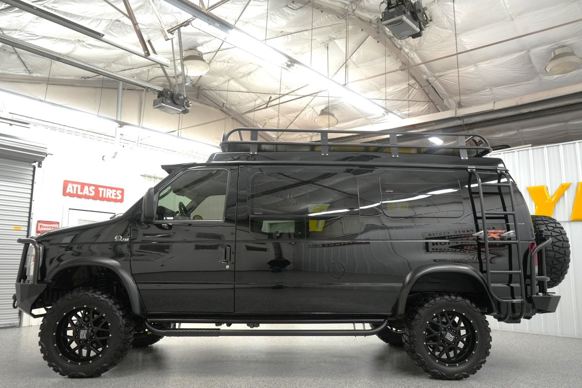 2013 Ford E-350 Super Duty