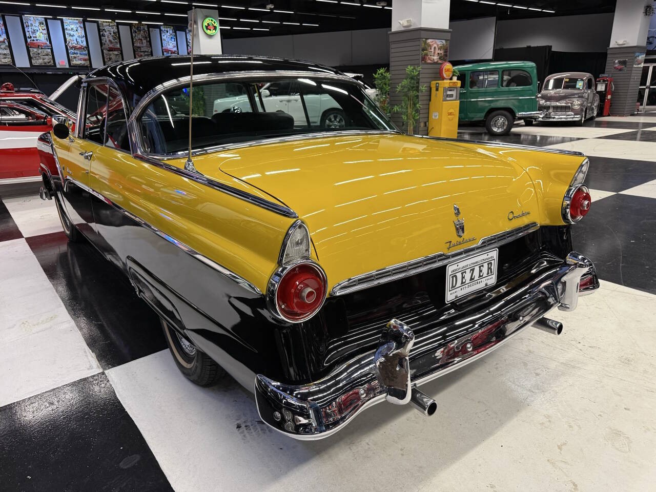 1955 Ford Crown Victoria