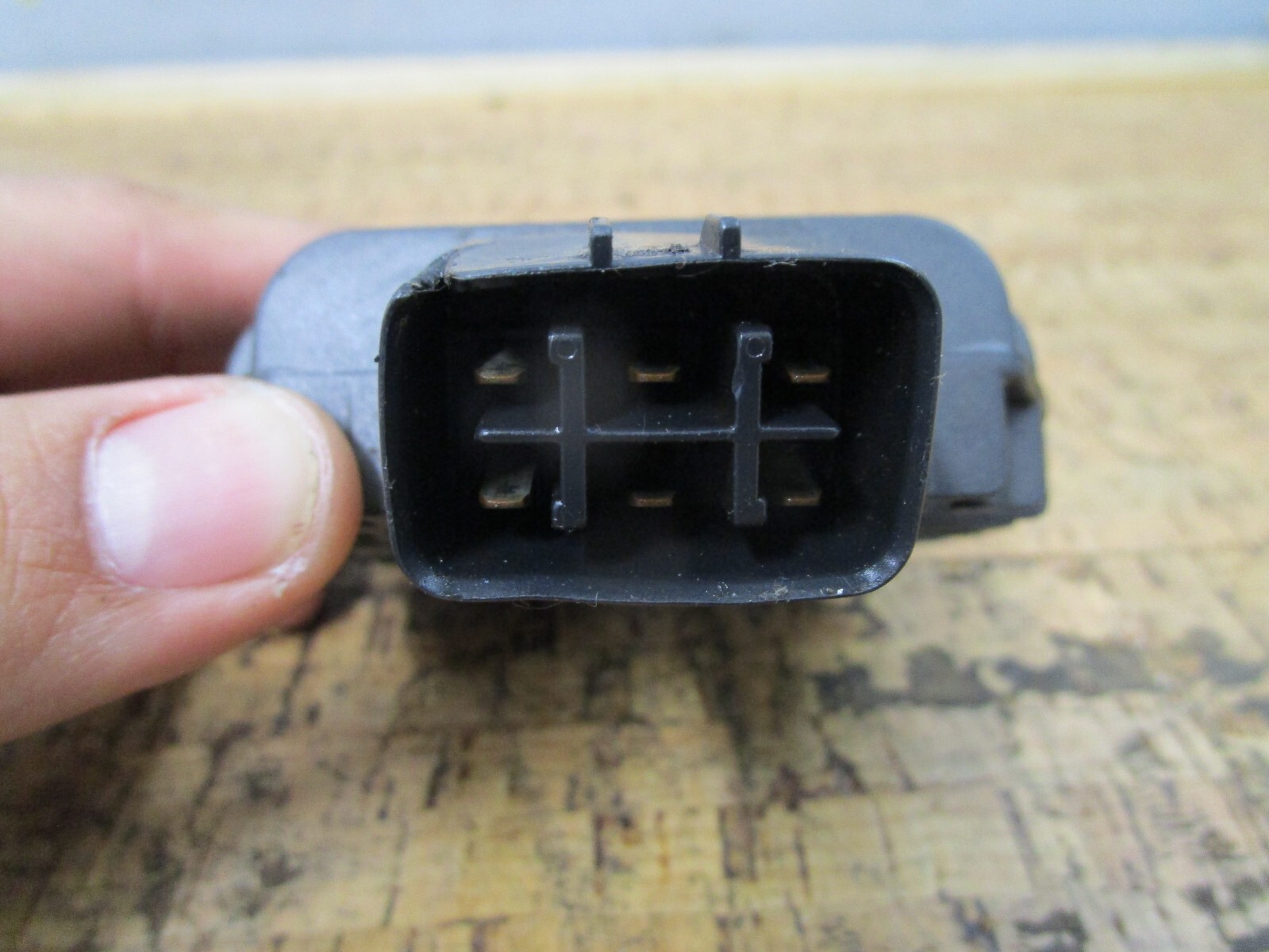 *90 DAY WARRANTY* 0820 Suzuki Rectifier/Regulator 32800-38F10
