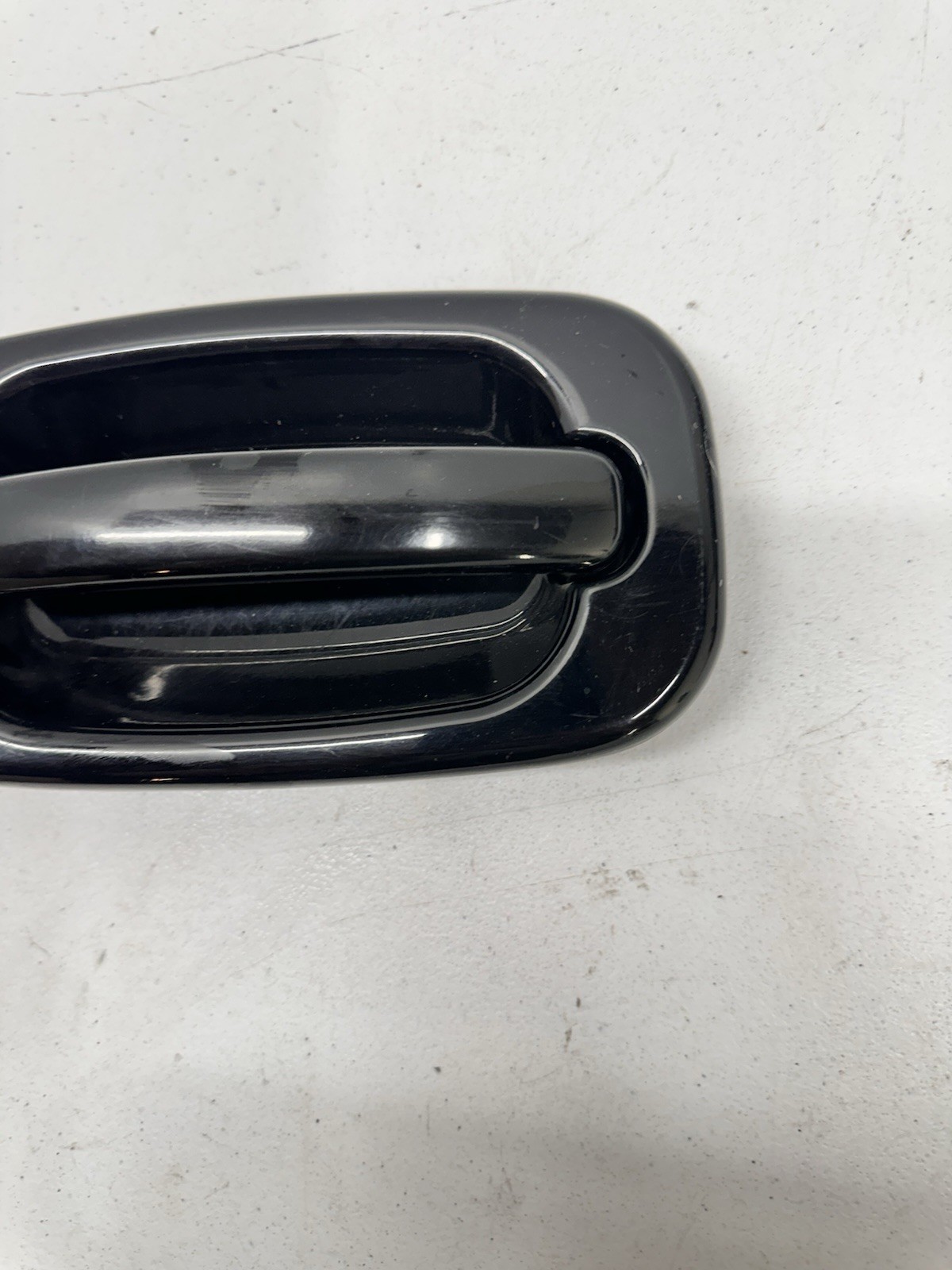2000-2006 Outer Door Handle Rear Right RH Black OEM Cadillac Chevrolet GMC T13