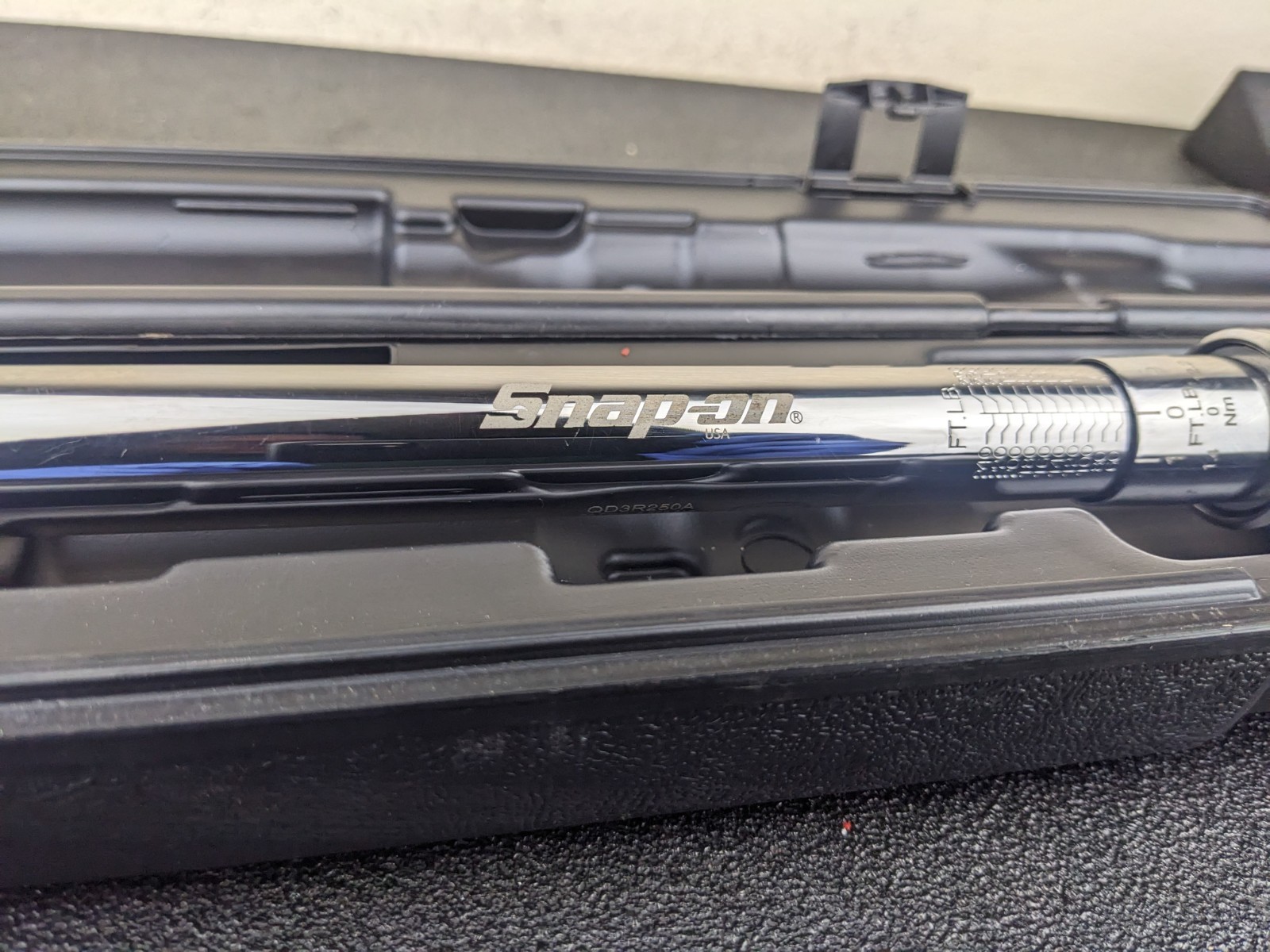 #bo124 Snap On QD3R250A 1/2″ Drive Adjustable Click Torque Wrench 50-250Ft Lbs