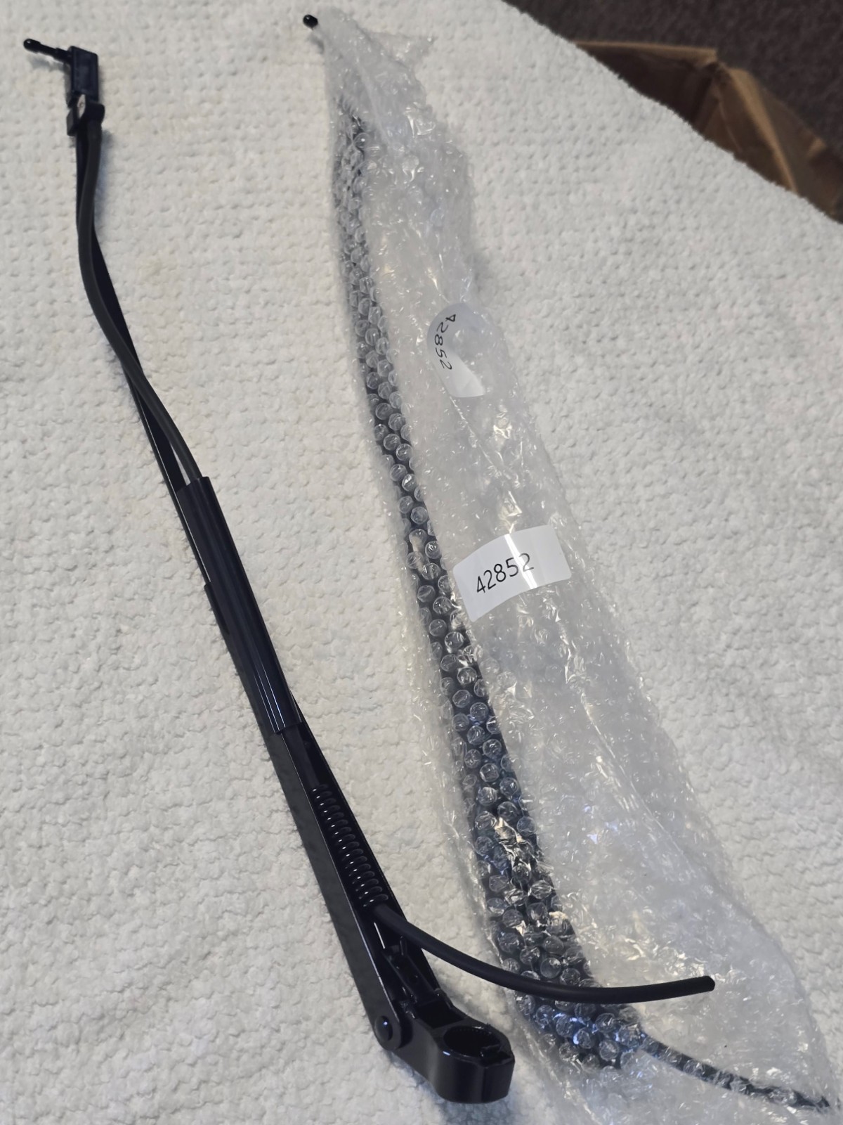 1 Pair Front Windshield Wiper Arm for 1985-1991 Chevy GMC K5 Blazer Truck 42852