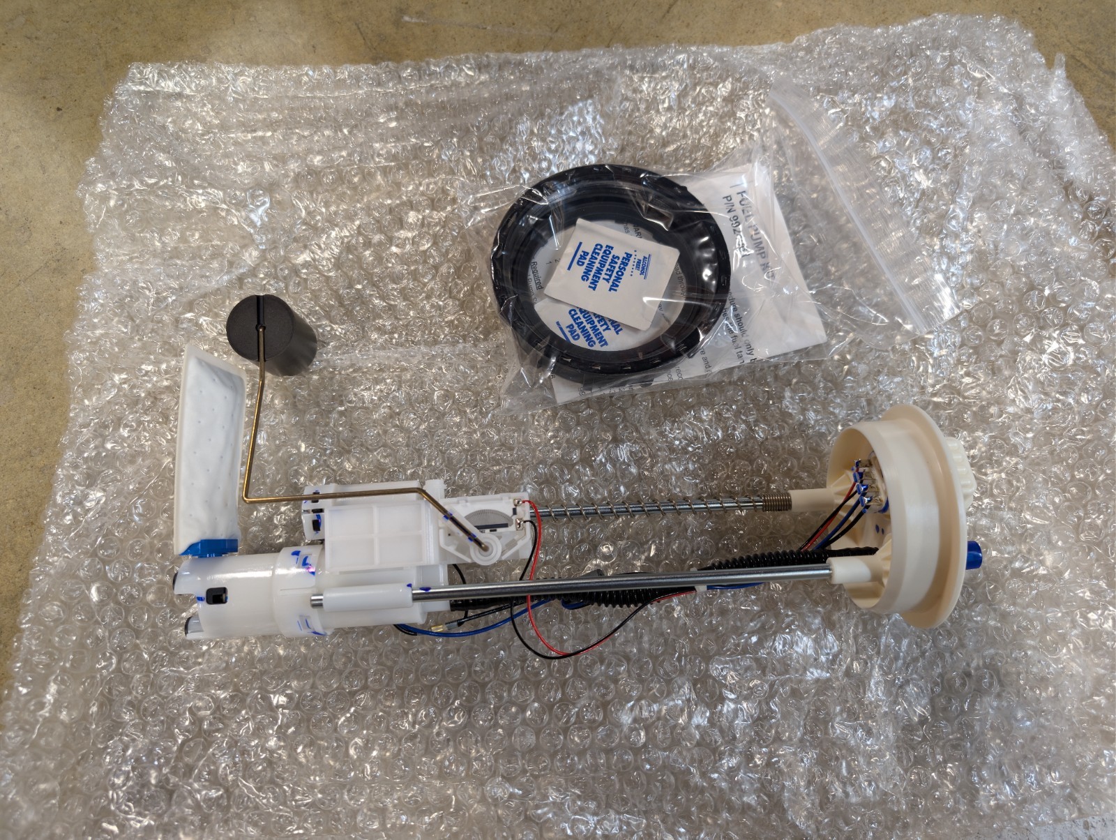 2208595 Fuel Pump Brand New OEM Original Polaris Fuel Pump