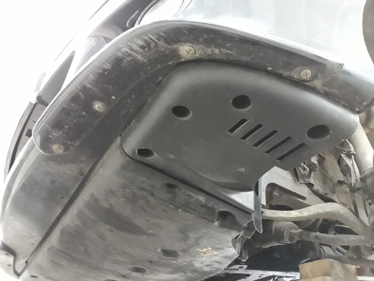 BMW E39 M5 L R FRONT for M BUMPER SPLASH PANEL LINER FENDER with rubber +hardwar