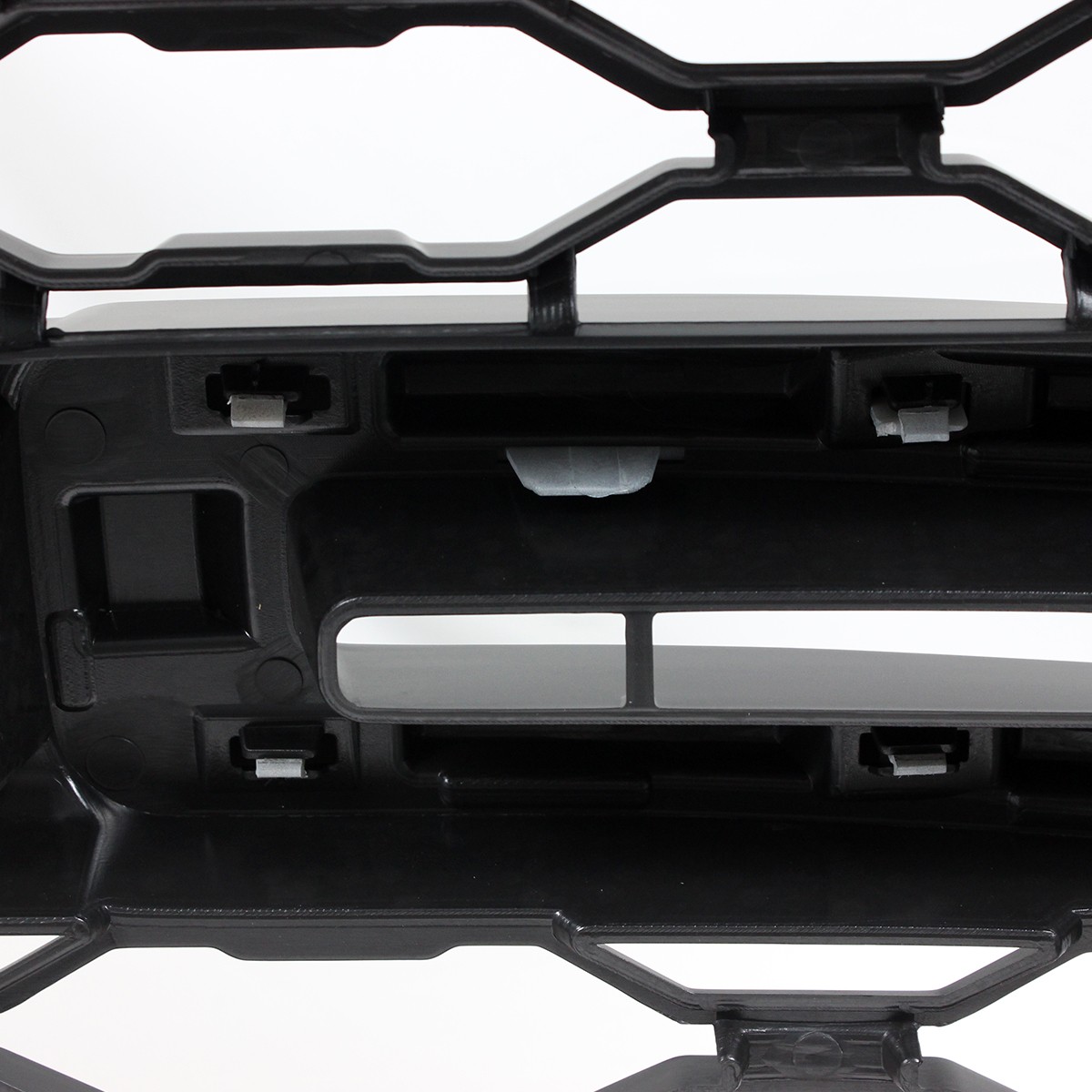 For 2019-2024 Ram 2500 3500 Front Upper Grille Bright White & Black 68443167AA