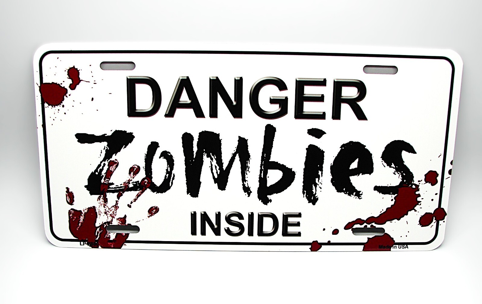 ZOMBIE DANGER ZOMBIES INSIDE METAL NOVELTY CAR LICENSE PLATE AUTO TAG